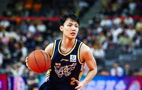 乐鱼app-广东输球揪出罪魁祸首!三位国手合计17投仅4中,杜锋有苦难言